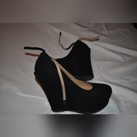 6" Wedges - Picture 2 of 2